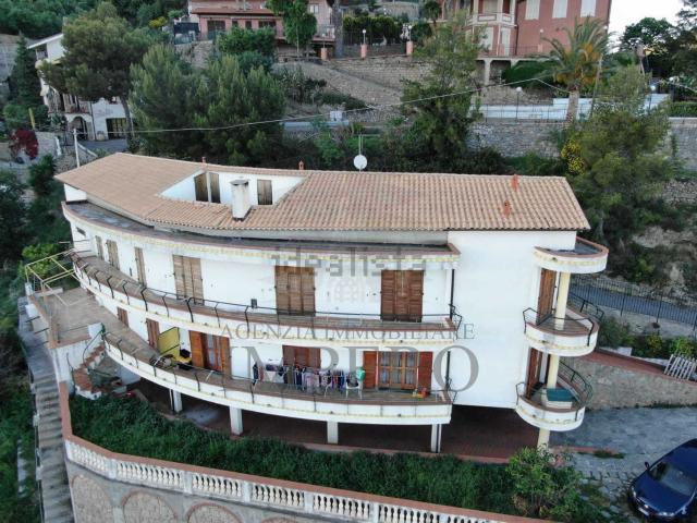 Villetta bifamiliare in vendita di 140 m² in Via Collasgarba, 44