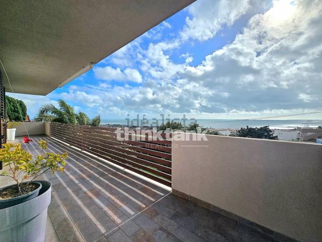 Villetta bifamiliare in vendita di 140 m² in Via Fratelli Carnemolla