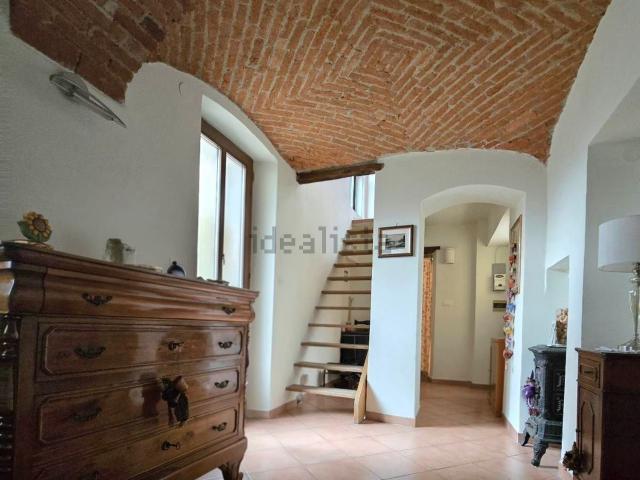 Villetta bifamiliare in vendita di 140 m² in Via IV Novembre, 4