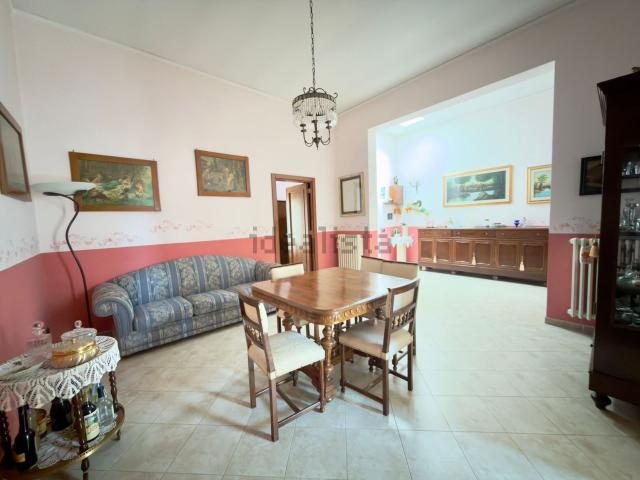 Villetta bifamiliare in vendita di 140 m² in Via O. Ducas, 39