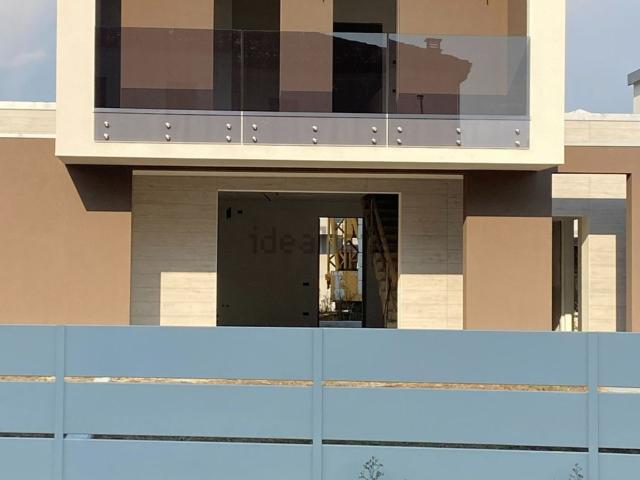 Villetta bifamiliare in vendita di 140 m² in Via ROMA