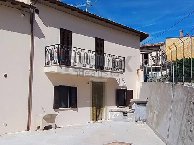 Villetta bifamiliare in vendita di 140 m² in Via San Carlo