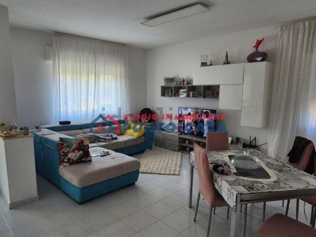 Villetta bifamiliare in vendita di 140 m² in Via Sebastiano Bonfiglio