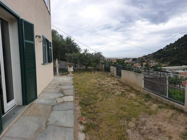 Villetta bifamiliare in vendita di 140 m²