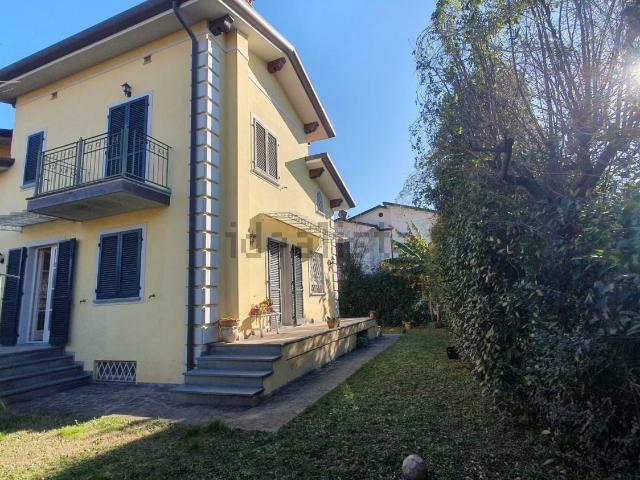 Villetta bifamiliare in vendita di 140 m²