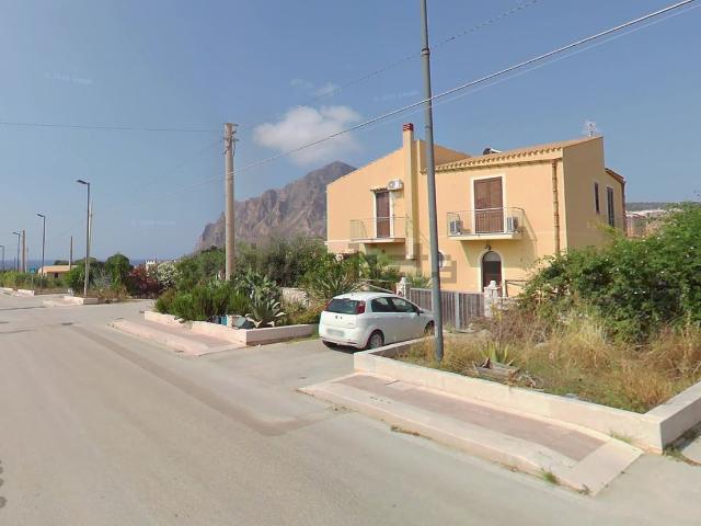 Villetta bifamiliare in vendita di 142 m² in Via del Pacecoto, 34
