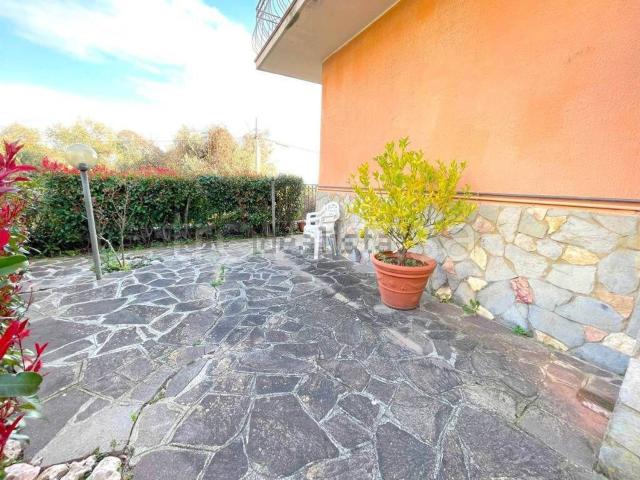Villetta bifamiliare in vendita di 142 m²