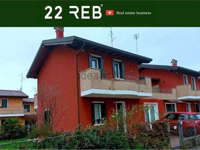 Villetta bifamiliare in vendita di 147 m² in Via Alta