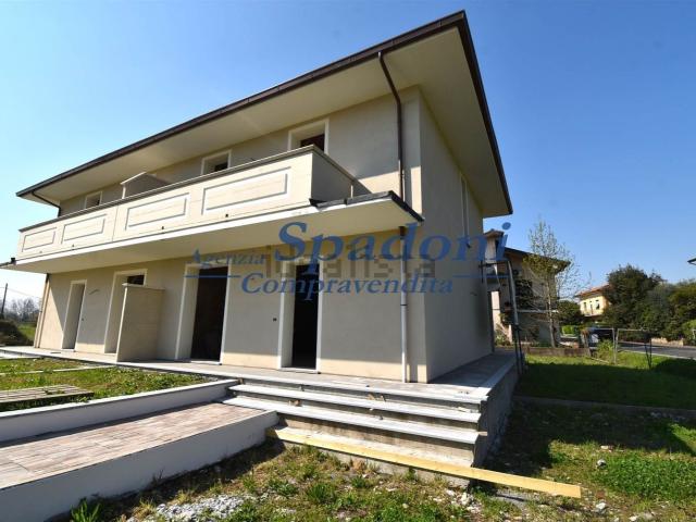 Villetta bifamiliare in vendita di 147 m²