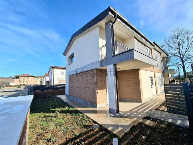 Villetta bifamiliare in vendita di 144 m² in Via Campazza