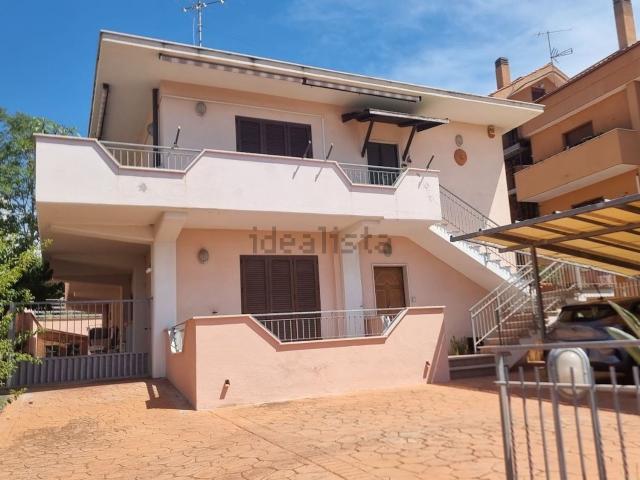 Villetta bifamiliare in vendita di 145 m² in Via della Fornacetta, 13