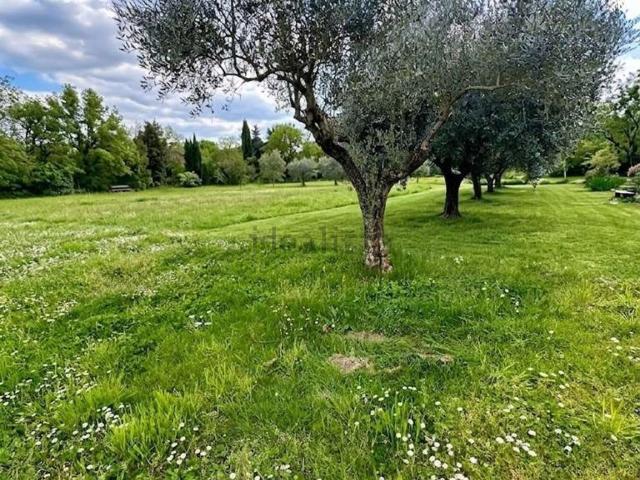 Villetta bifamiliare in vendita di 145 m² in Via delle Ville, 493