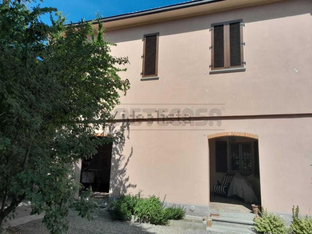 Villetta bifamiliare in vendita di 145 m² in Via Roma