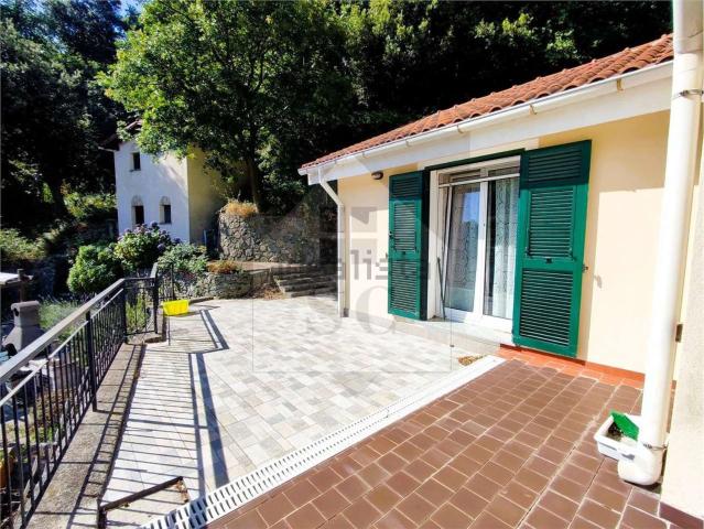 Villetta bifamiliare in vendita di 145 m² in Via Sanda, 53