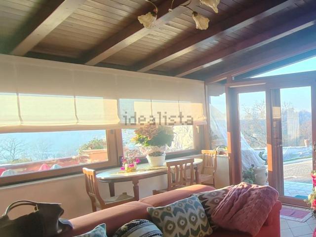 Villetta bifamiliare in vendita di 145 m² in Via Starnelle, 25