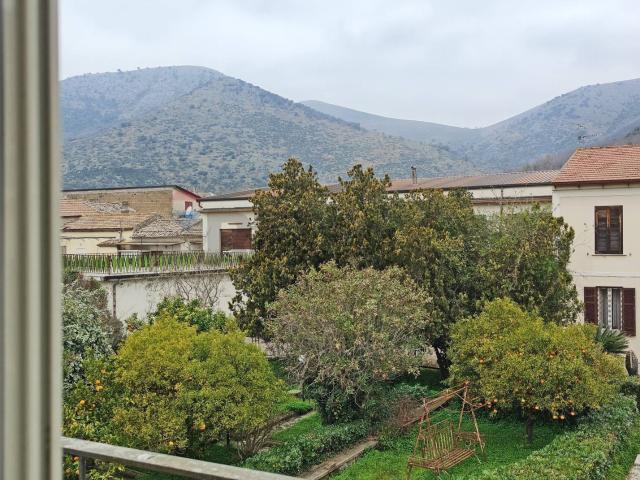 Villetta bifamiliare in vendita di 146 m² in Via Vittorio Veneto, 47