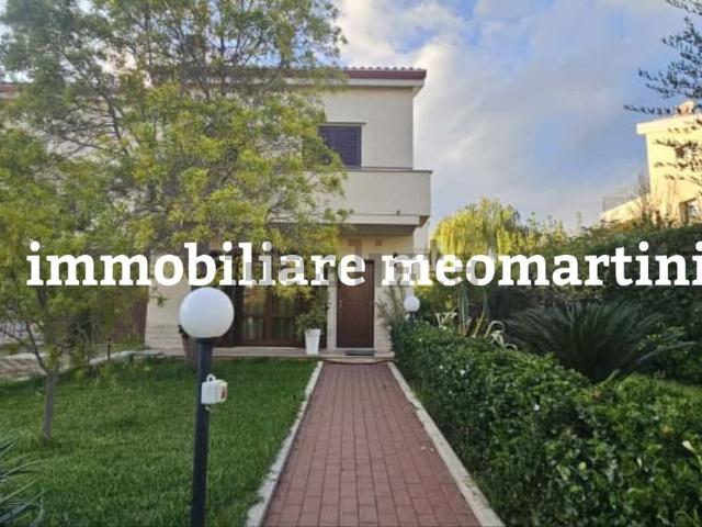 Villetta bifamiliare in vendita di 153 m² in Via dello Sparviero, 6