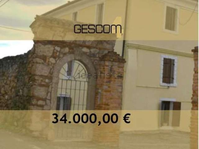 Villetta bifamiliare in vendita di 153 m² in Via Gombion