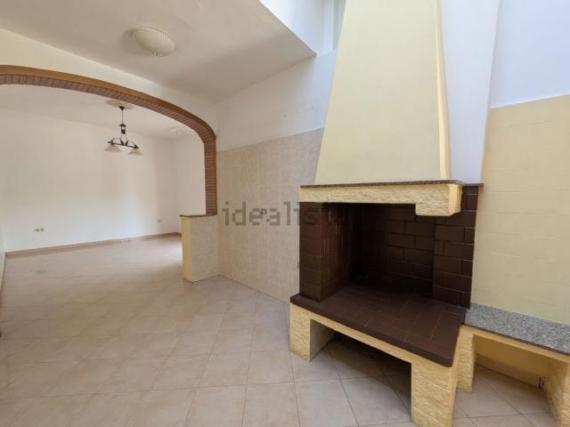 Villetta bifamiliare in vendita di 153 m² in Via Roma, 58