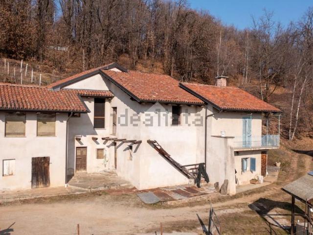 Villetta bifamiliare in vendita di 153 m² in Via San Bernardo, 76