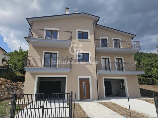 Villetta bifamiliare in vendita di 150 m² in Frazione Montalto, 38