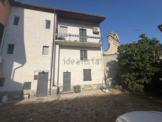 Villetta bifamiliare in vendita di 150 m² in Piazza Roma