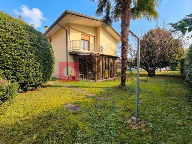 Villetta bifamiliare in vendita di 150 m² in Strada Terraglio
