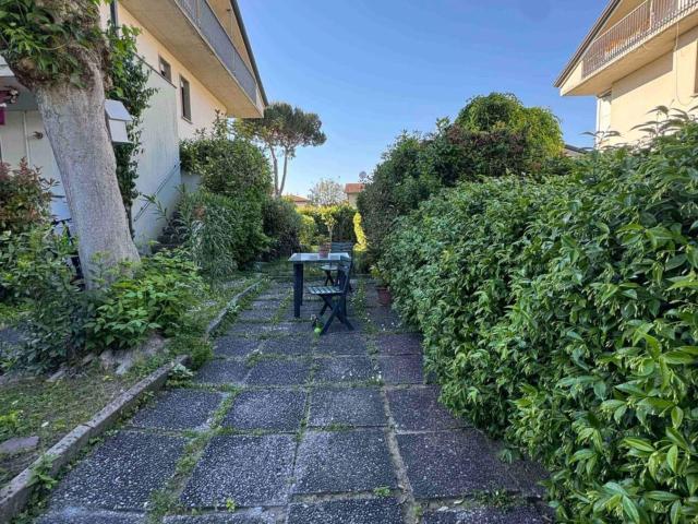 Villetta bifamiliare in vendita di 150 m² in Via Tintoretto, 15