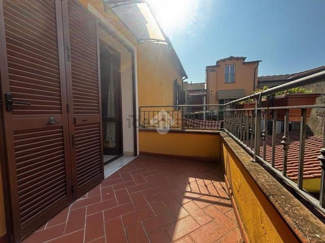 Villetta bifamiliare in vendita di 150 m² in Via Tommaso Grossi