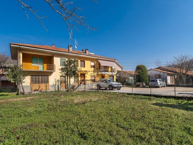 Villetta bifamiliare in vendita di 150 m² in Via Torino, 29