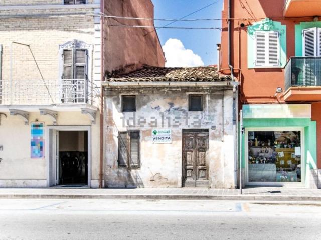 Villetta bifamiliare in vendita di 150 m² in Via Umberto I, 137