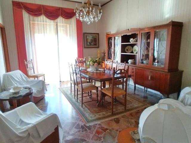 Villetta bifamiliare in vendita di 150 m² in Via vittorio veneto