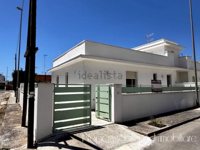 Villetta bifamiliare in vendita di 150 m² in Via A. Colaianni, 113