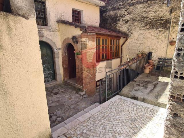 Villetta bifamiliare in vendita di 150 m² in Via Acquara Barassano