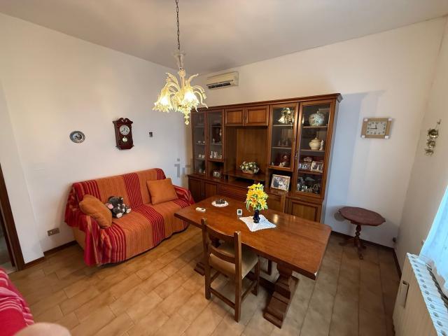 Villetta bifamiliare in vendita di 150 m² in Via Carlo Porta