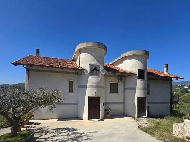 Villetta bifamiliare in vendita di 150 m² in Via Casa Rocco di Giovi Santa Croce, 21