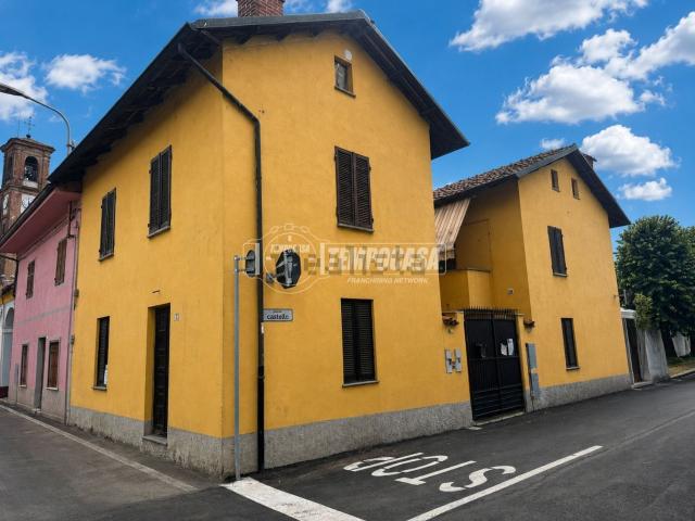 Villetta bifamiliare in vendita di 150 m² in Via d&apos Acaja, 3