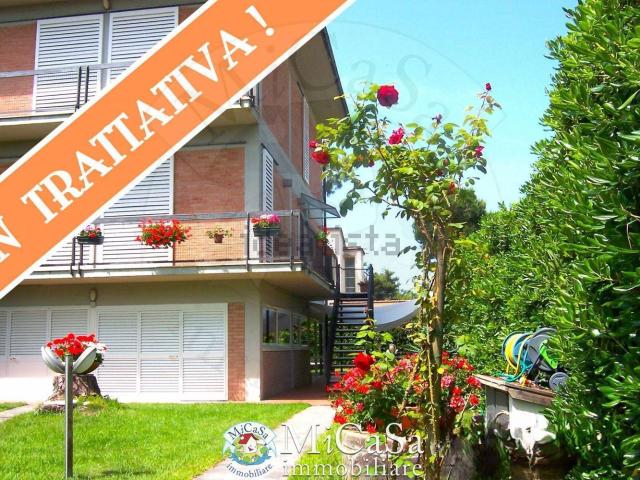 Villetta bifamiliare in vendita di 150 m² in Via dei Biancospini
