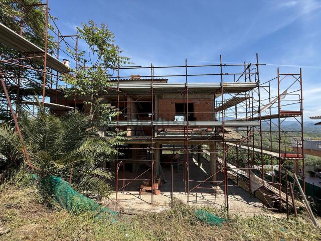 Villetta bifamiliare in vendita di 150 m² in Via del Bottino