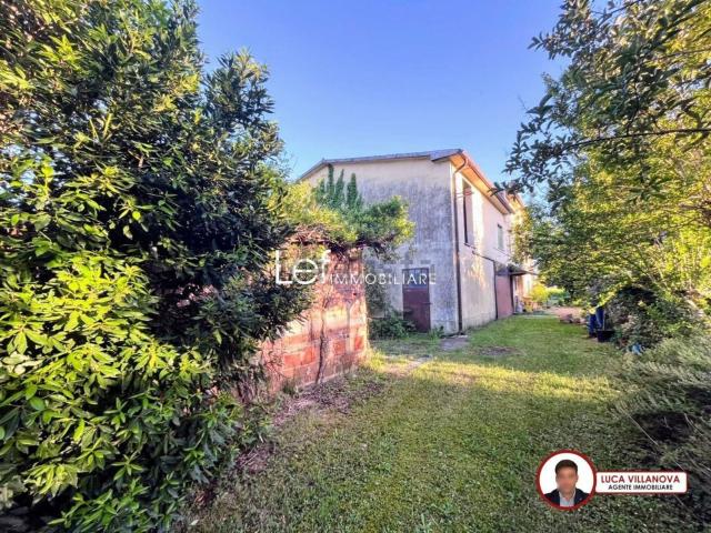 Villetta bifamiliare in vendita di 150 m² in Via Fontane, 7