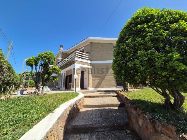 Villetta bifamiliare in vendita di 150 m² in Via Francesco Cilea