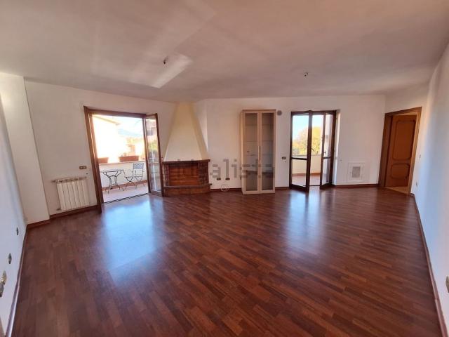 Villetta bifamiliare in vendita di 150 m² in Via Gian Lorenzo Bernini, 26