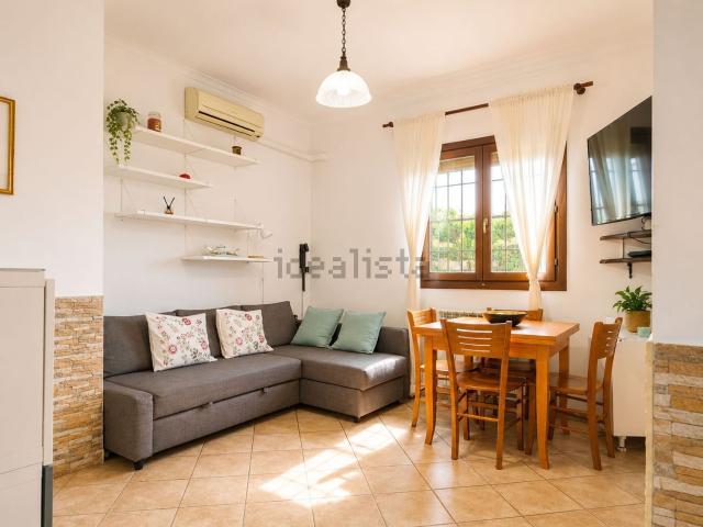 Villetta bifamiliare in vendita di 150 m² in Via Giulio Minervini