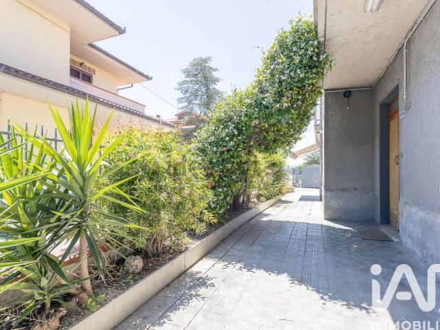 Villetta bifamiliare in vendita di 150 m² in Via Imbrecciata, 76
