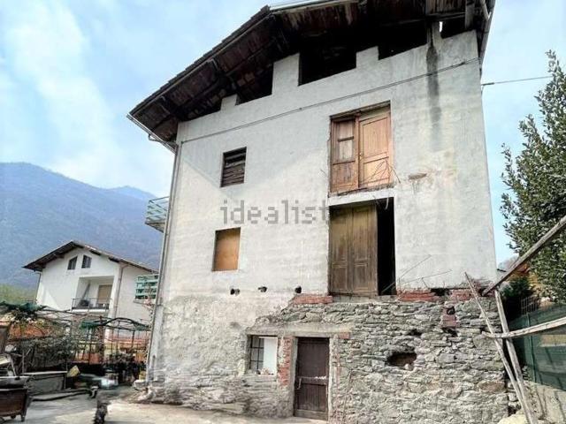 Villetta bifamiliare in vendita di 150 m² in Via M. Colliard, 74