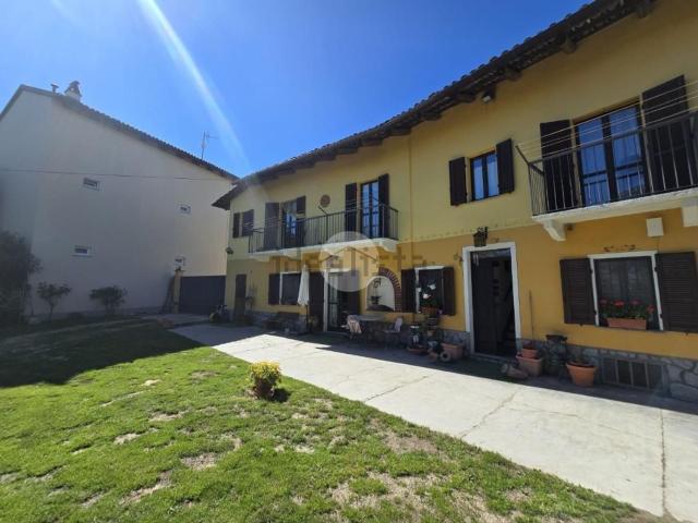 Villetta bifamiliare in vendita di 150 m² in Via Monte Bertola, 1