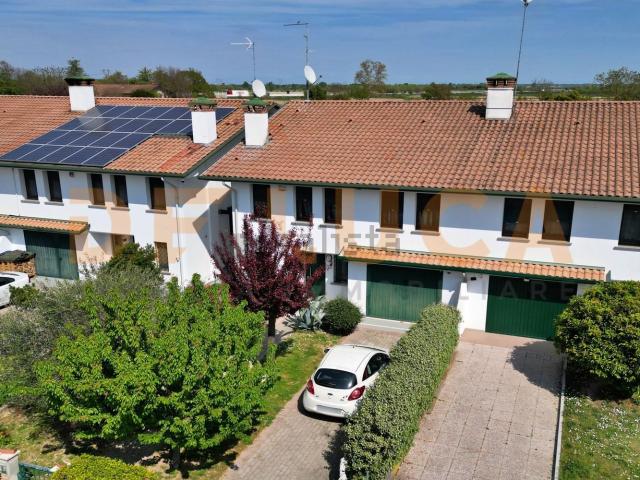 Villetta bifamiliare in vendita di 150 m² in Via Musili, 22