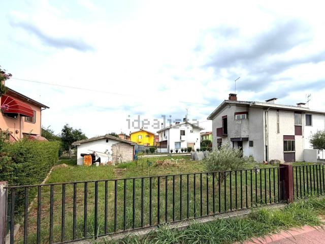 Villetta bifamiliare in vendita di 150 m² in Via Regina Margherita, 35