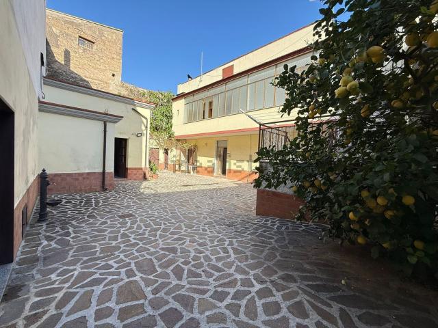 Villetta bifamiliare in vendita di 150 m² in Via Roma, 124