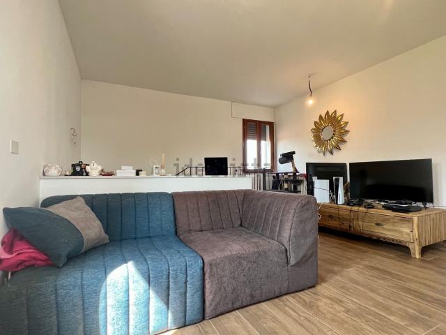 Villetta bifamiliare in vendita di 150 m² in Via Roma, 1